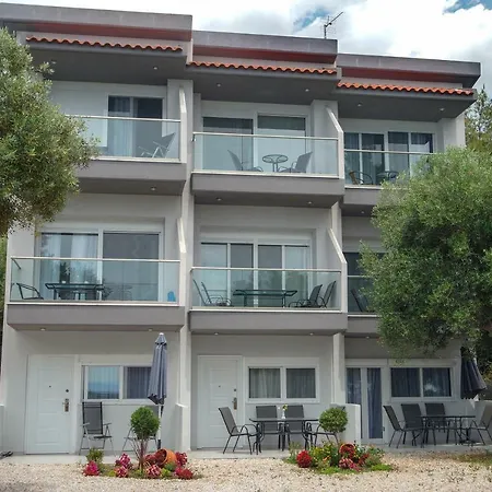 Akti Alegra Iii Holiday home *