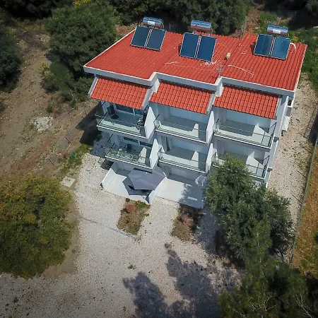 Akti Alegra Iii Holiday home *