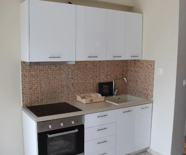 度假居 Akti Alegra Iii *